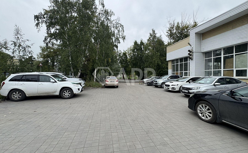 Отдельно стоящее здание, 600 м² фото