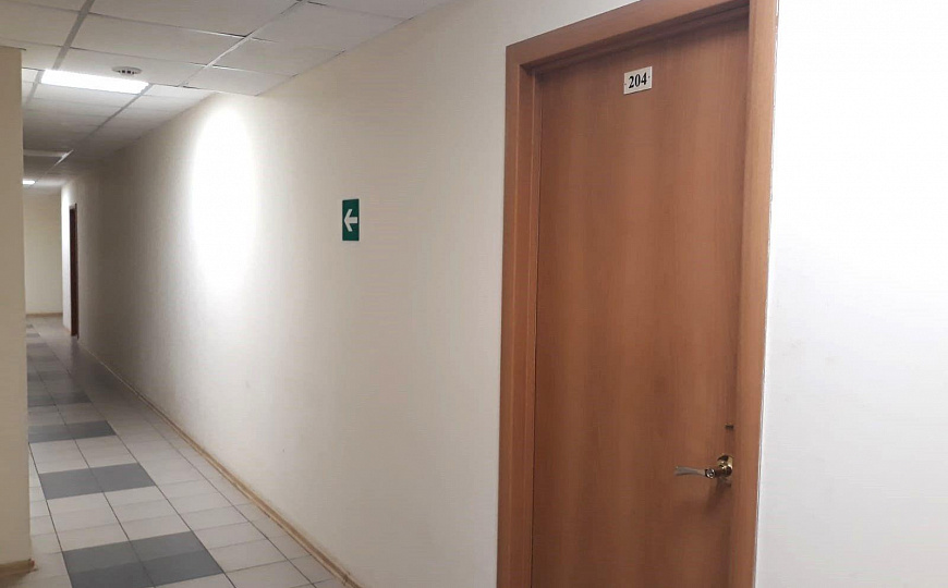 Офис 5 кабинетов 83 м² фото