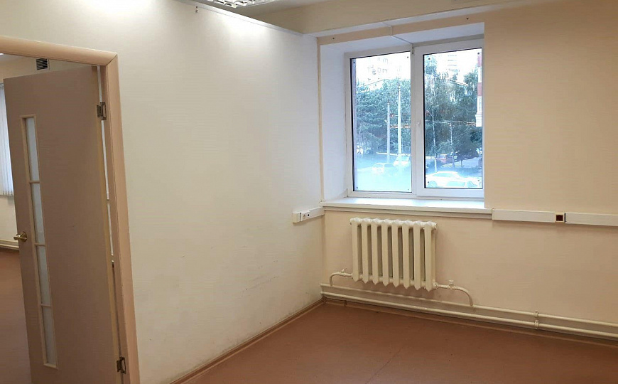 Офис 5 кабинетов 83 м² фото