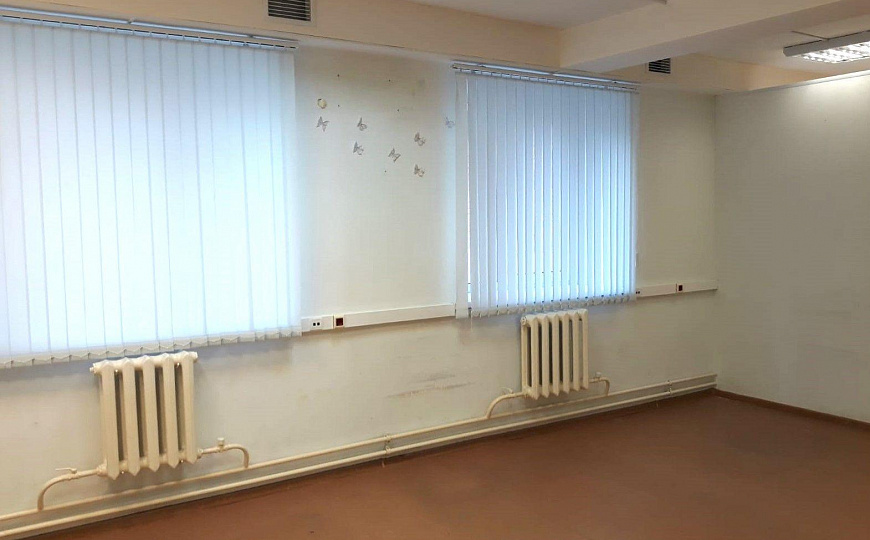 Офис 5 кабинетов 83 м² фото