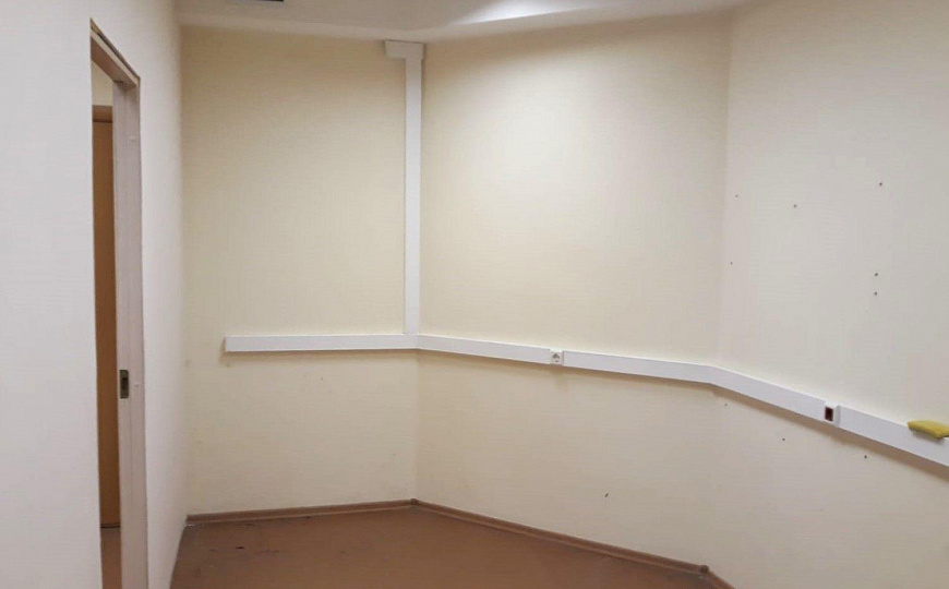 Офис 5 кабинетов 83 м² фото