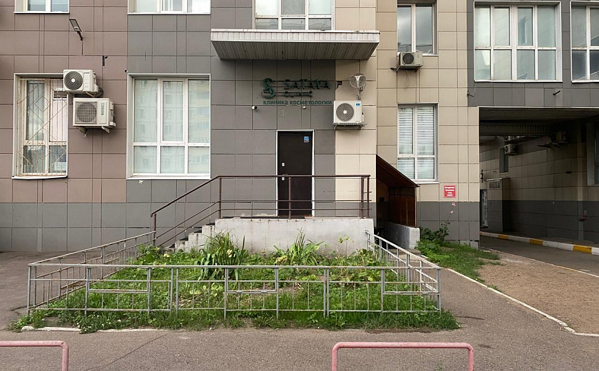 Помещение с отдельным входом под офис или услуги, 70м² фото