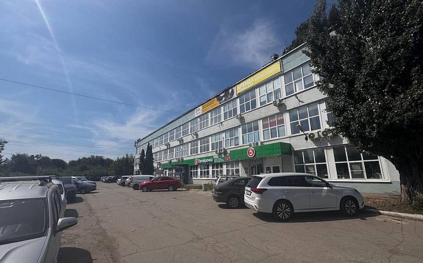 Торгово-офисный центр фото
