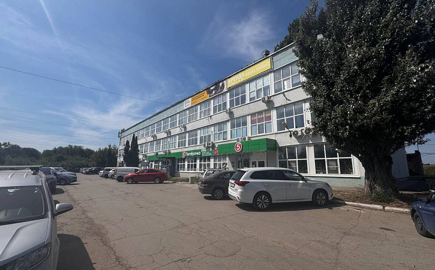 Торгово-офисный центр фото