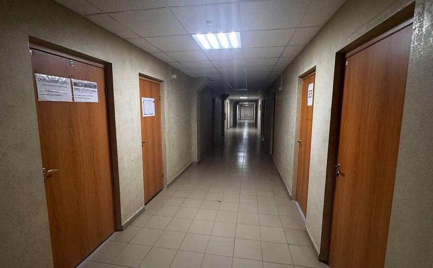 Торгово-офисный центр фото
