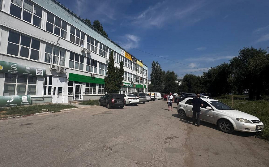Торгово-офисный центр фото