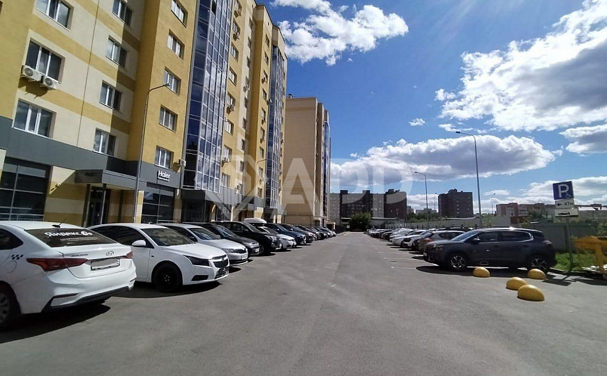 Продаю помещение с арендатором, в новом ЖК, 30,8 м2 фото