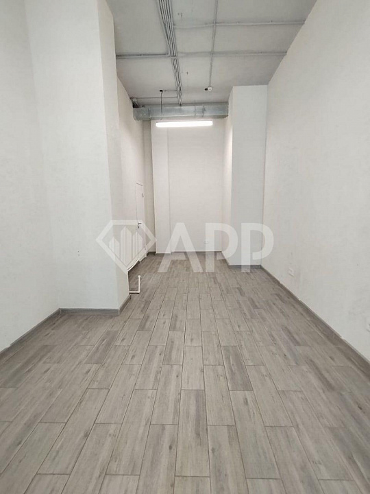 Продаю помещение с арендатором, в новом ЖК, 30,8 м2 фото