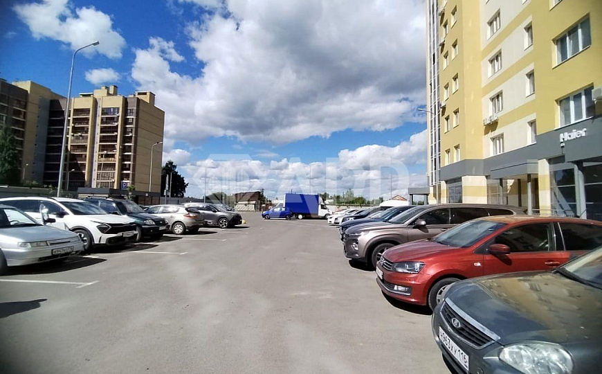 Продаю помещение с арендатором, в новом ЖК, 30,8 м2 фото