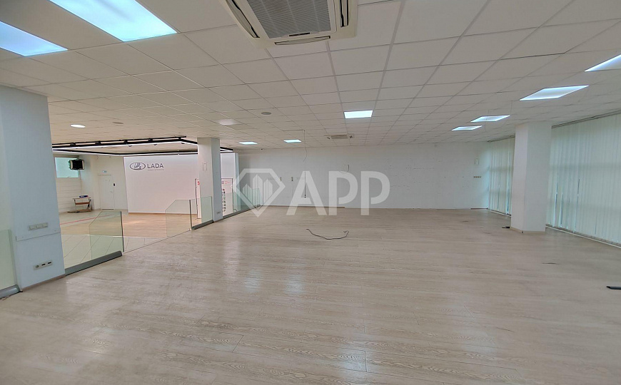 Сдам отдельно стоящее здание, 1 176 м² фото