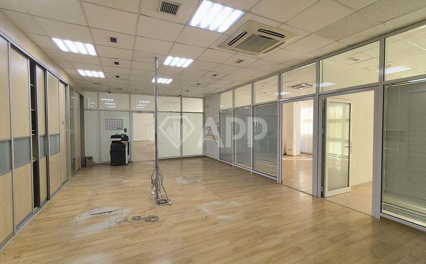 Сдам отдельно стоящее здание, 1 176 м² фото