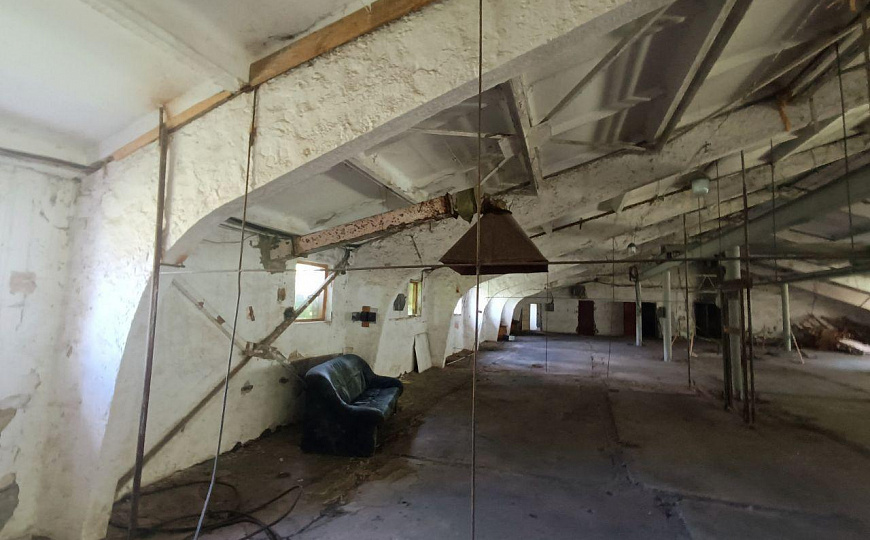 Производственно-складское помещение, 1 600 м² фото