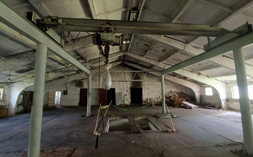 Производственно-складское помещение, 1 600 м² фото