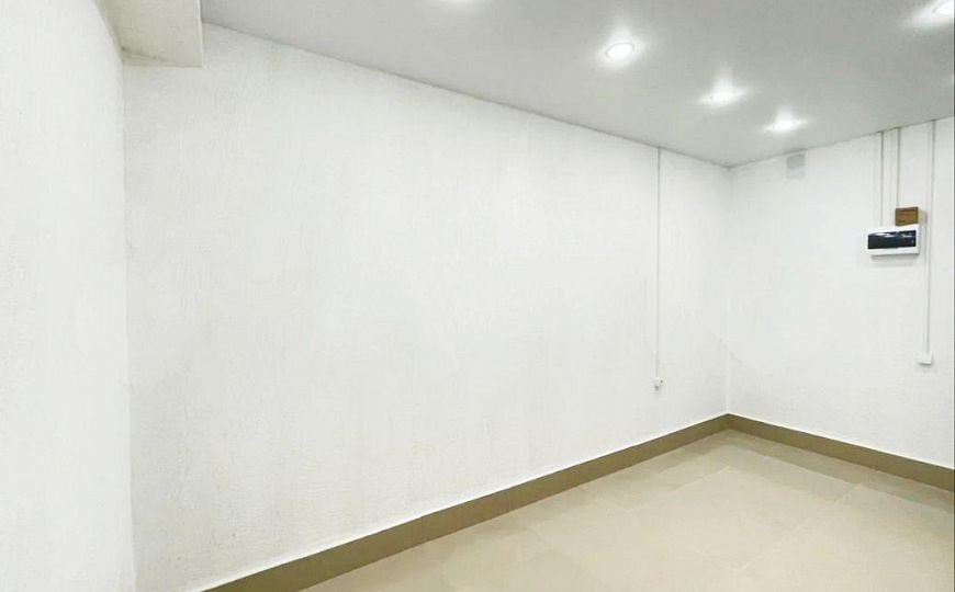 Помещение на первой линии с высоким трафиком, 17 м² фото