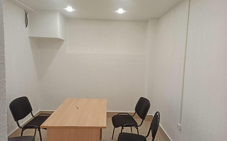 Помещение на первой линии с высоким трафиком, 17 м² фото