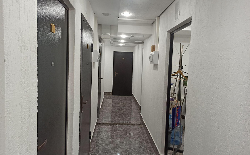 Помещение на первой линии с высоким трафиком, 17 м² фото