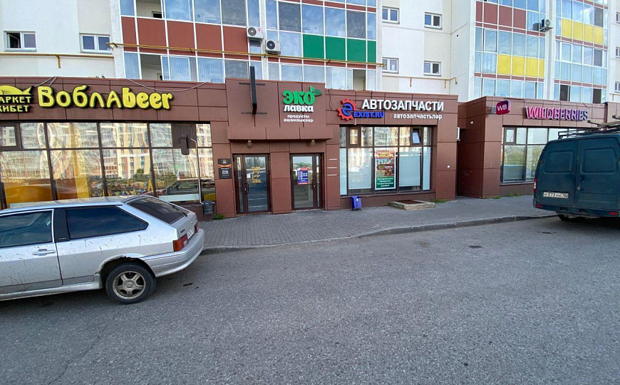 Сдается помещение свободного назначения на первой линии фото