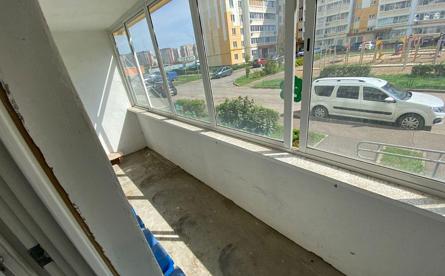 Сдается помещение свободного назначения на первой линии фото
