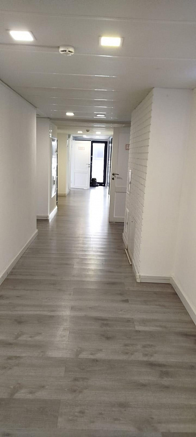Помещение в бизнес-центре, 267,7 м² фото