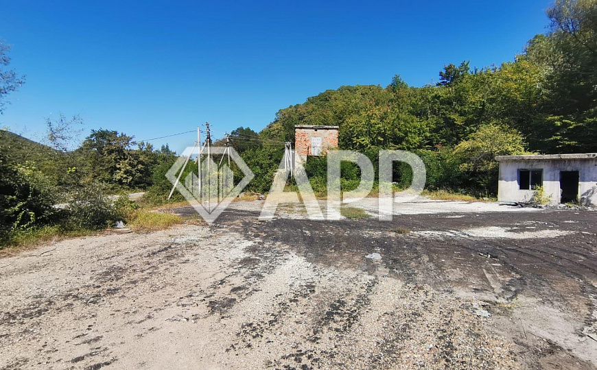 Продам земельный участок, 4,3 гектар фото