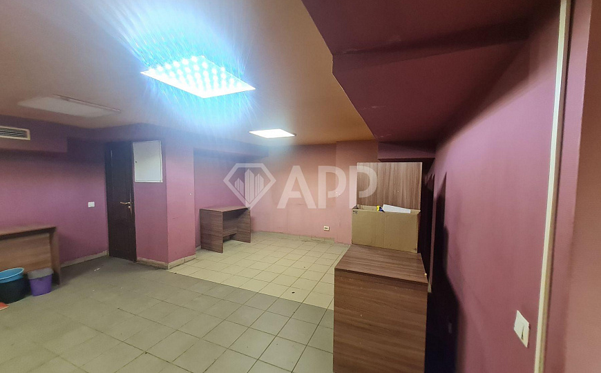 Высокий трафик/1 линия/Остановка, 92 м² фото