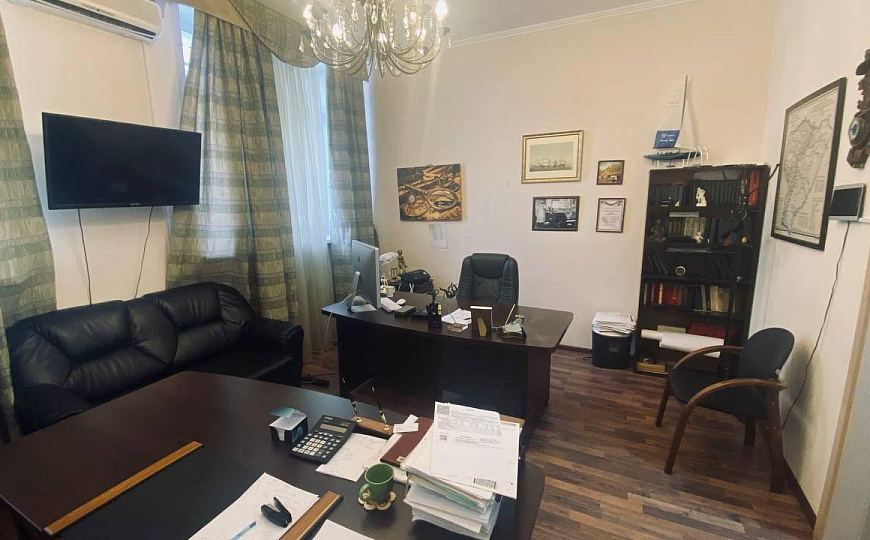 Офис, детская студия, клиника 120 м2 фото
