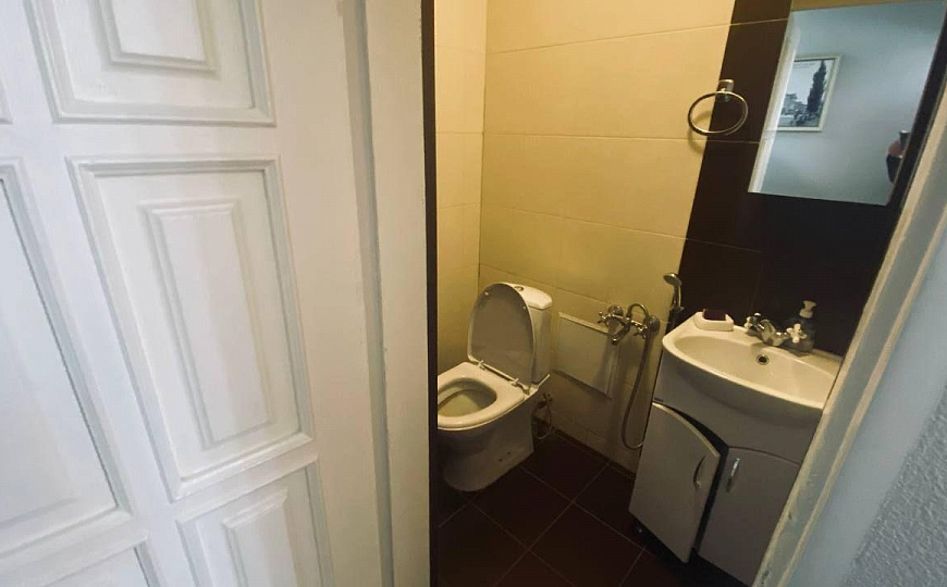 Офис, детская студия, клиника 120 м2 фото