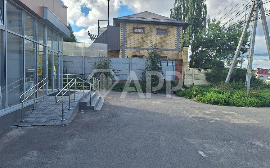 Сдам помещение на первой линии с своей парковкой, 167 м² фото