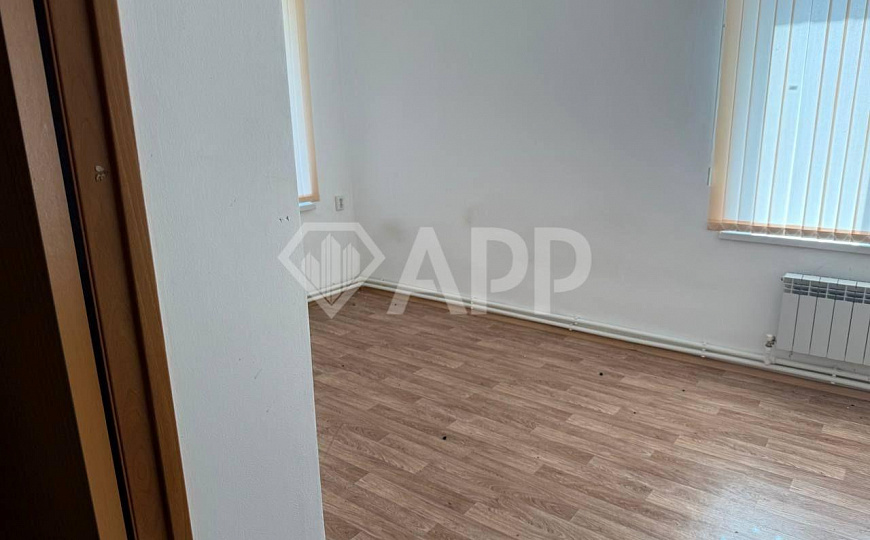 Продам коммерческое помещение под хостел (или свободного назначения) фото