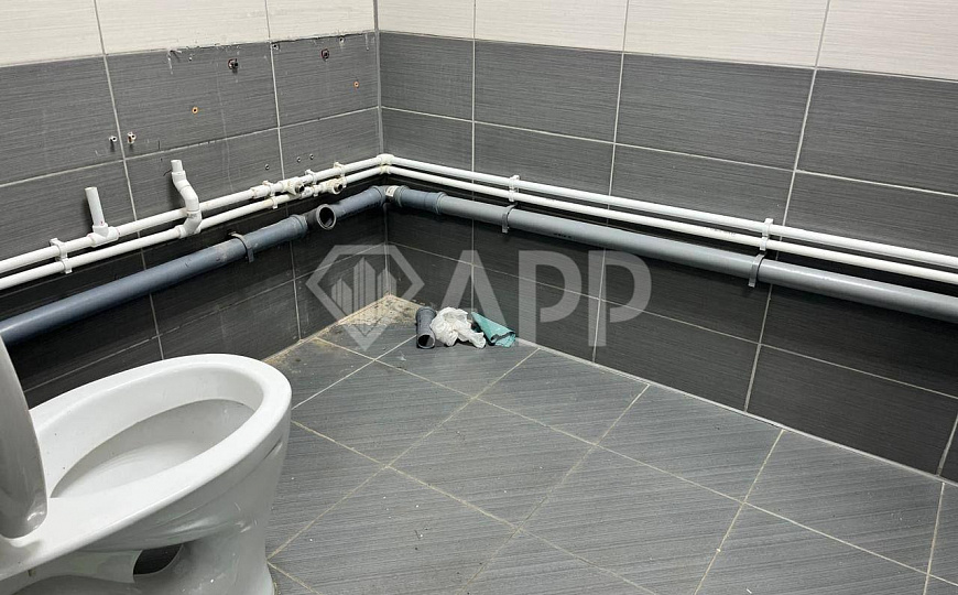 Торговое помещение 214,6м² на большом трафике фото