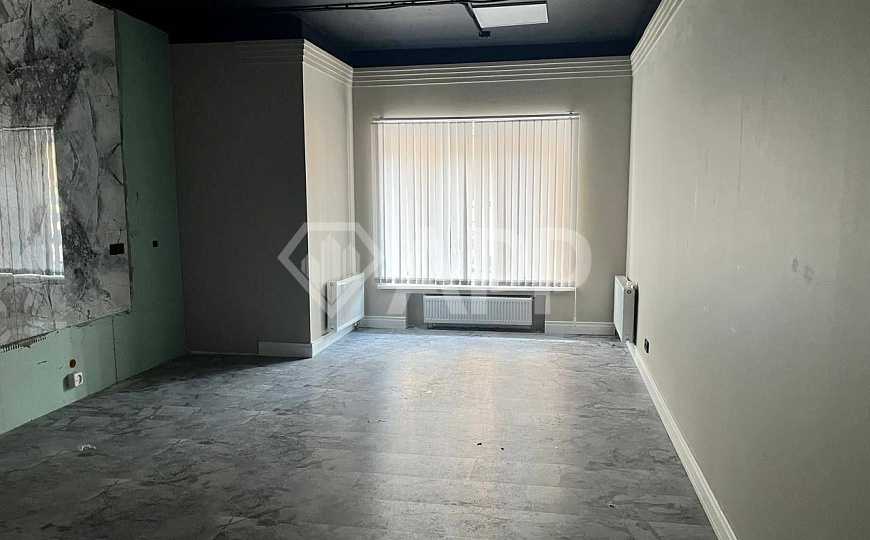 Торговое помещение 214,6м² на большом трафике фото
