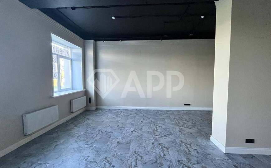 Торговое помещение 214,6м² на большом трафике фото