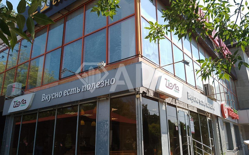 Продам офисное помещение с дизайнерским ремонтом фото