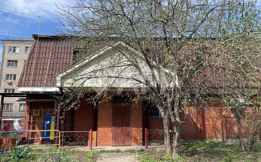 Отдельно стоящее здание фото