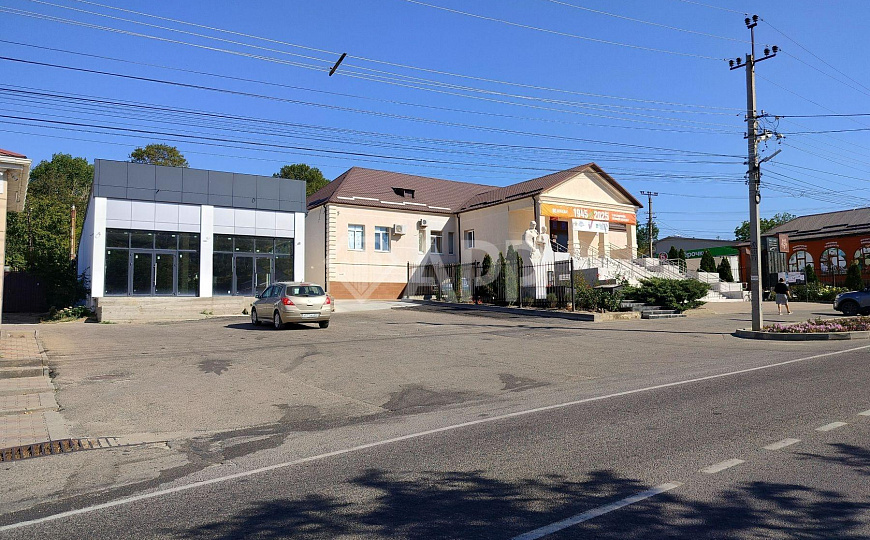 Сдам отдельно стоящее здание, 296 м² фото
