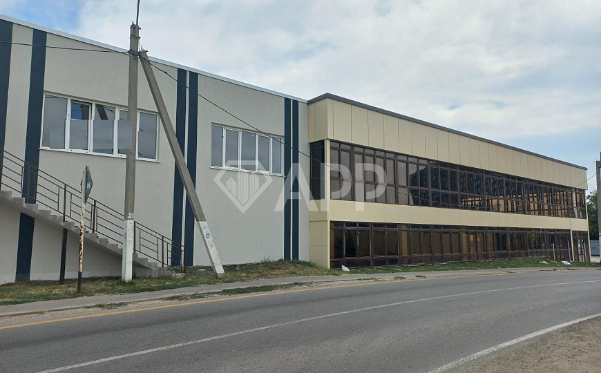 Сдаю отдельно стоящее здание свободного назначения, 990 м² фото