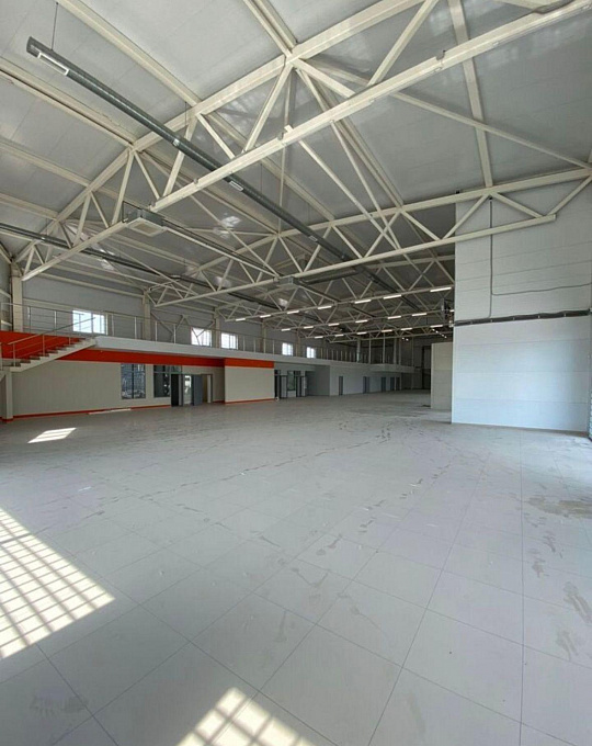 Здание под автоцентр, гипермаркет с парковкой 1 459 м² фото