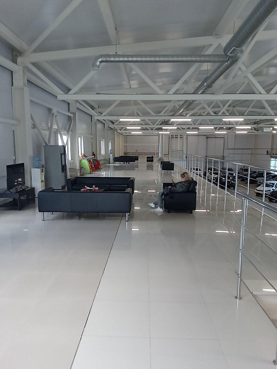 Здание под автоцентр, гипермаркет с парковкой 1 459 м² фото