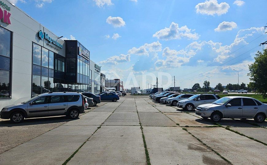Сдаётся помещение под автосалон фото