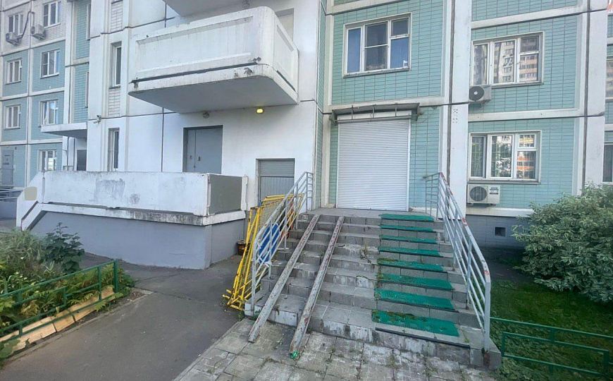 Продам ГАБ с Арендаторами 183,5 м.кв. фото