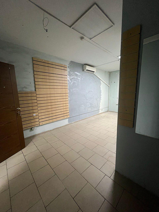 Продам ГАБ с Арендаторами 183,5 м.кв. фото