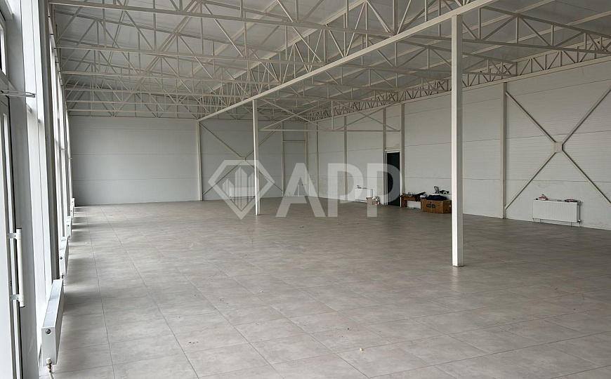 Сдам помещение свободного назначения, 365 м² фото