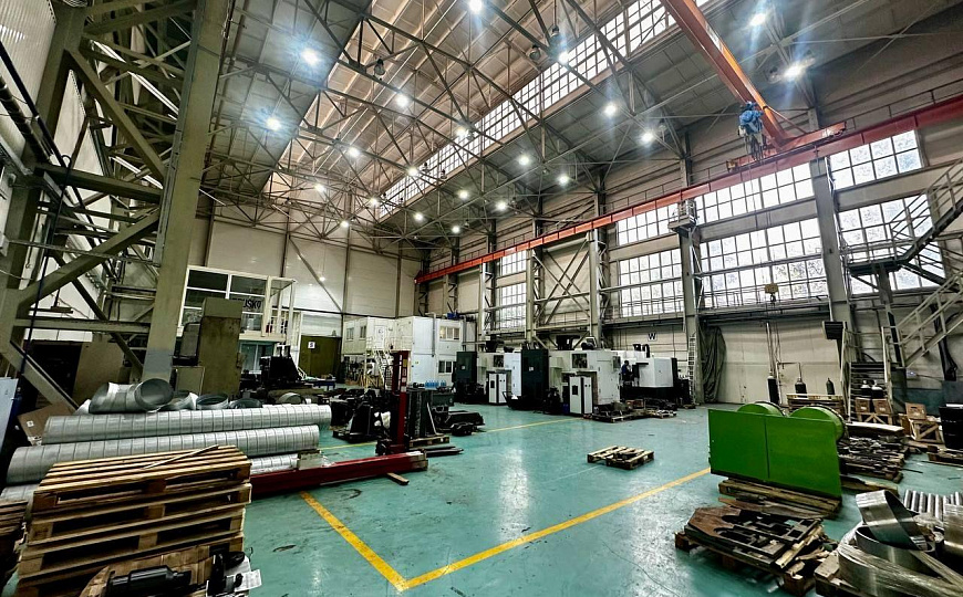 Продажа завода 13000 м2 с арендаторами фото